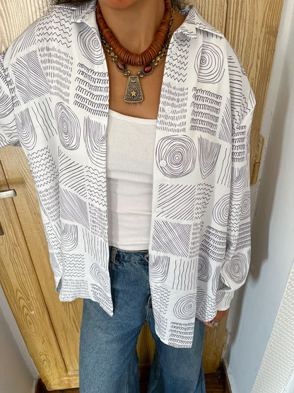Doodle lines shirt